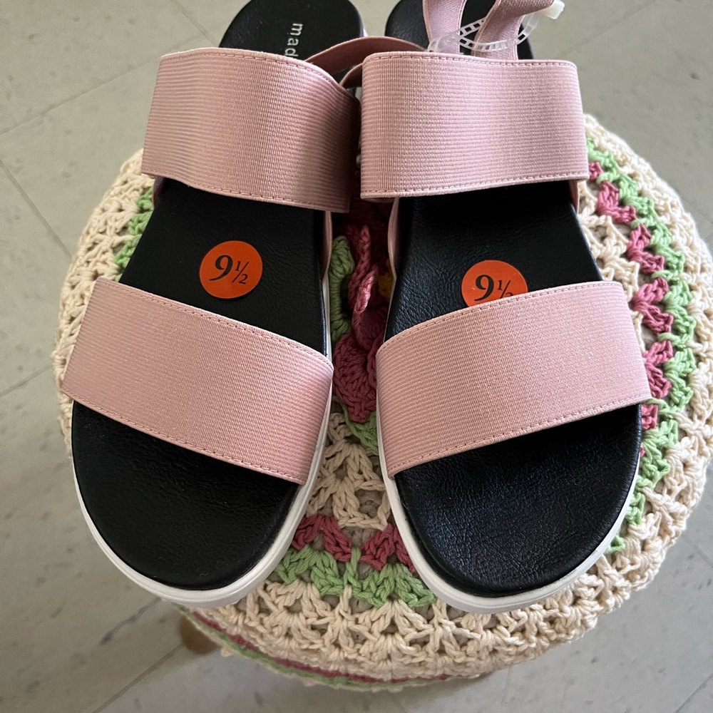 SANDALS 9.5 MADDEN GIRL - Picture 2 of 9